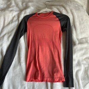 LULULEMON swiftly tech SIZE 4